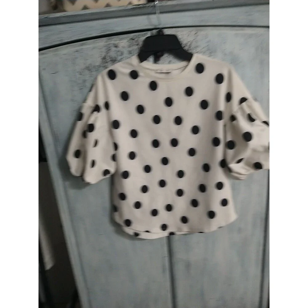 Zara Cream Blouse with Black Polka Dots and Puff Sleeves
